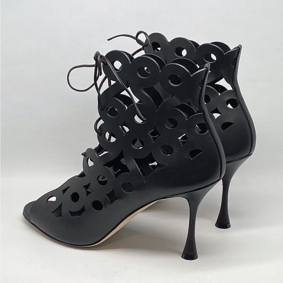 Manolo Blahnik Taralo 90MM Leather Booties size 41 - Picture 8 of 16